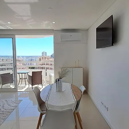Welkomeinn Ocean View Портіман